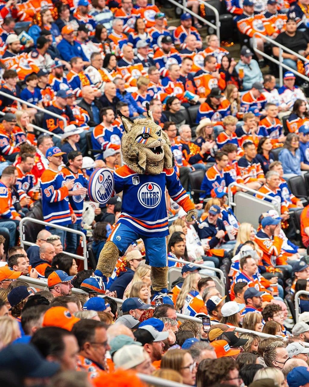 Hunter nhl mascot crowd